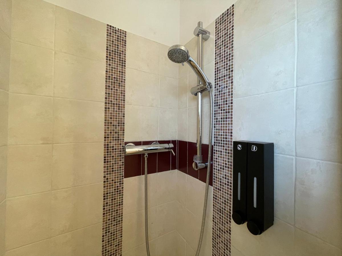 Casa Katiu' Due Camere Indipendenti In Appartamento Di 83 Mq LʼAquila Exterior foto