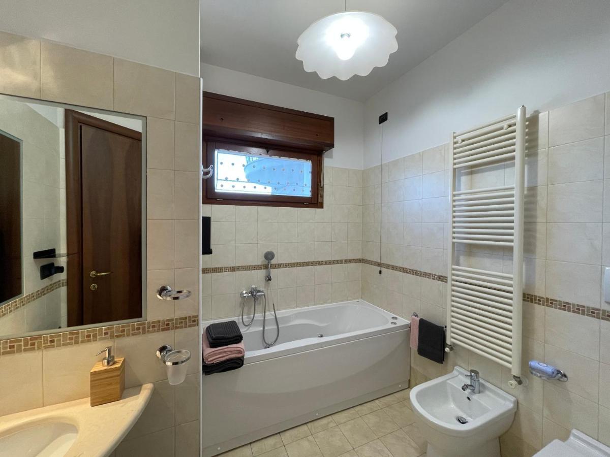 Casa Katiu' Due Camere Indipendenti In Appartamento Di 83 Mq LʼAquila Exterior foto