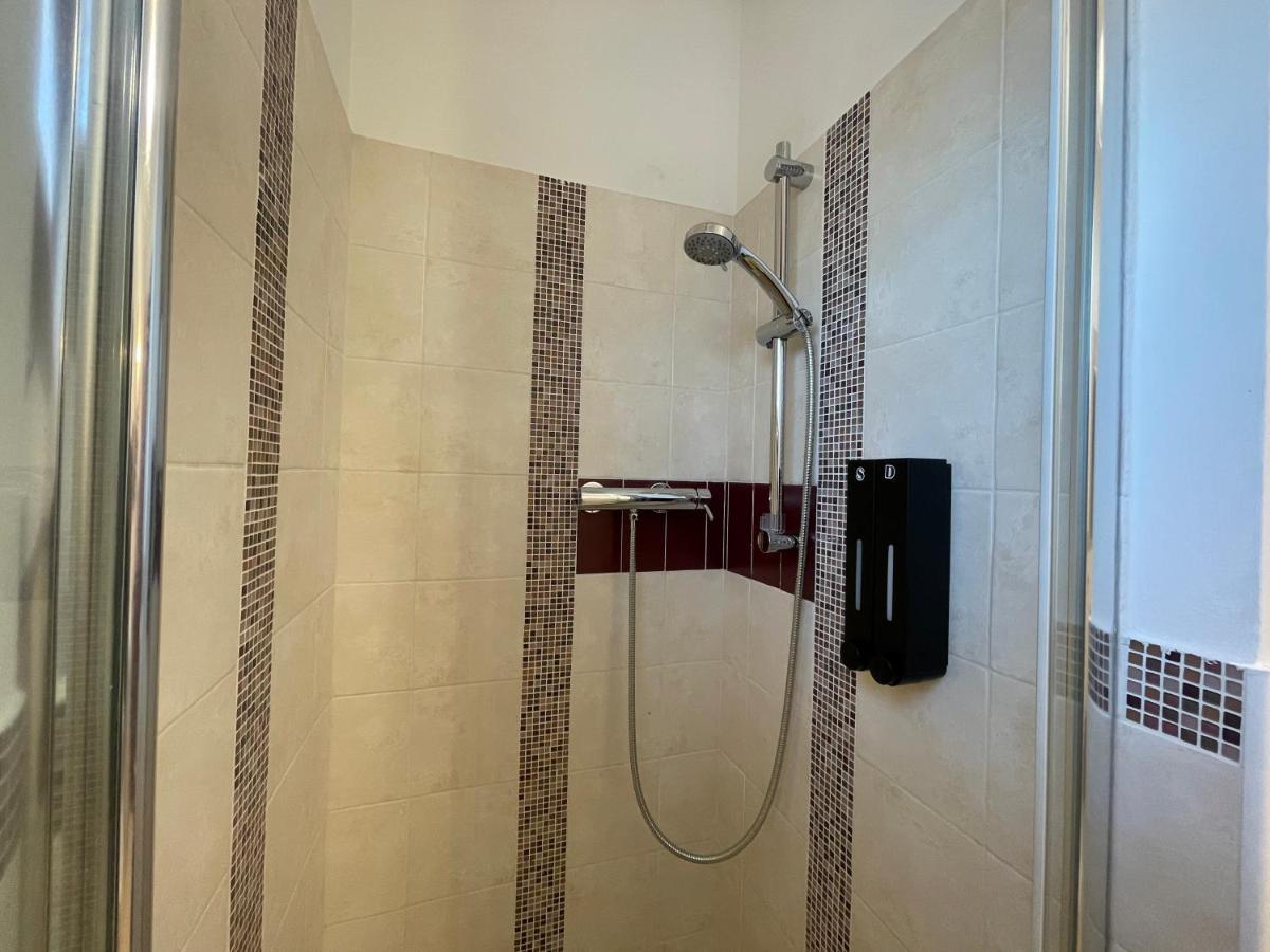 Casa Katiu' Due Camere Indipendenti In Appartamento Di 83 Mq LʼAquila Exterior foto